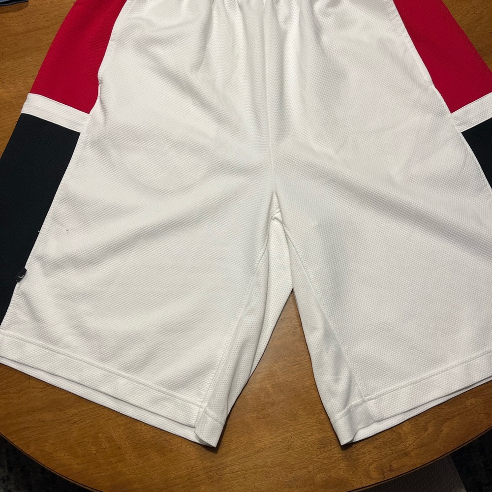 Jordan Athletic Shorts White and Red for Performance